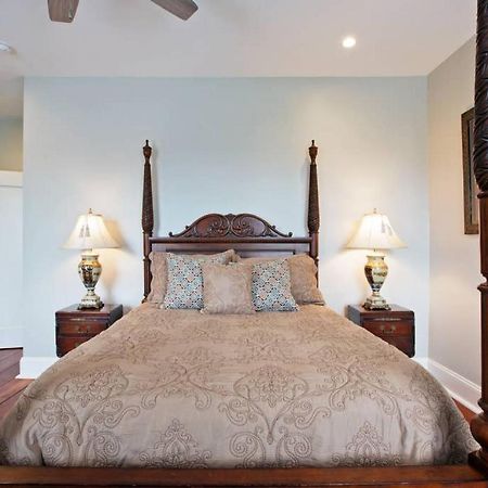Newly Renovated 4 Bed 3 Bath And 2 Parking Spots Villa Savannah Dış mekan fotoğraf