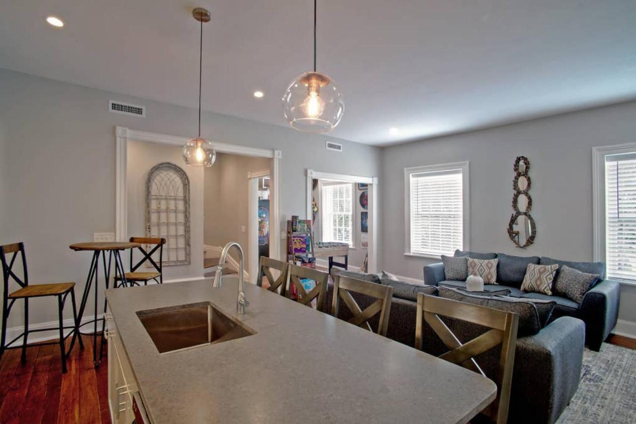 Newly Renovated 4 Bed 3 Bath And 2 Parking Spots Villa Savannah Dış mekan fotoğraf