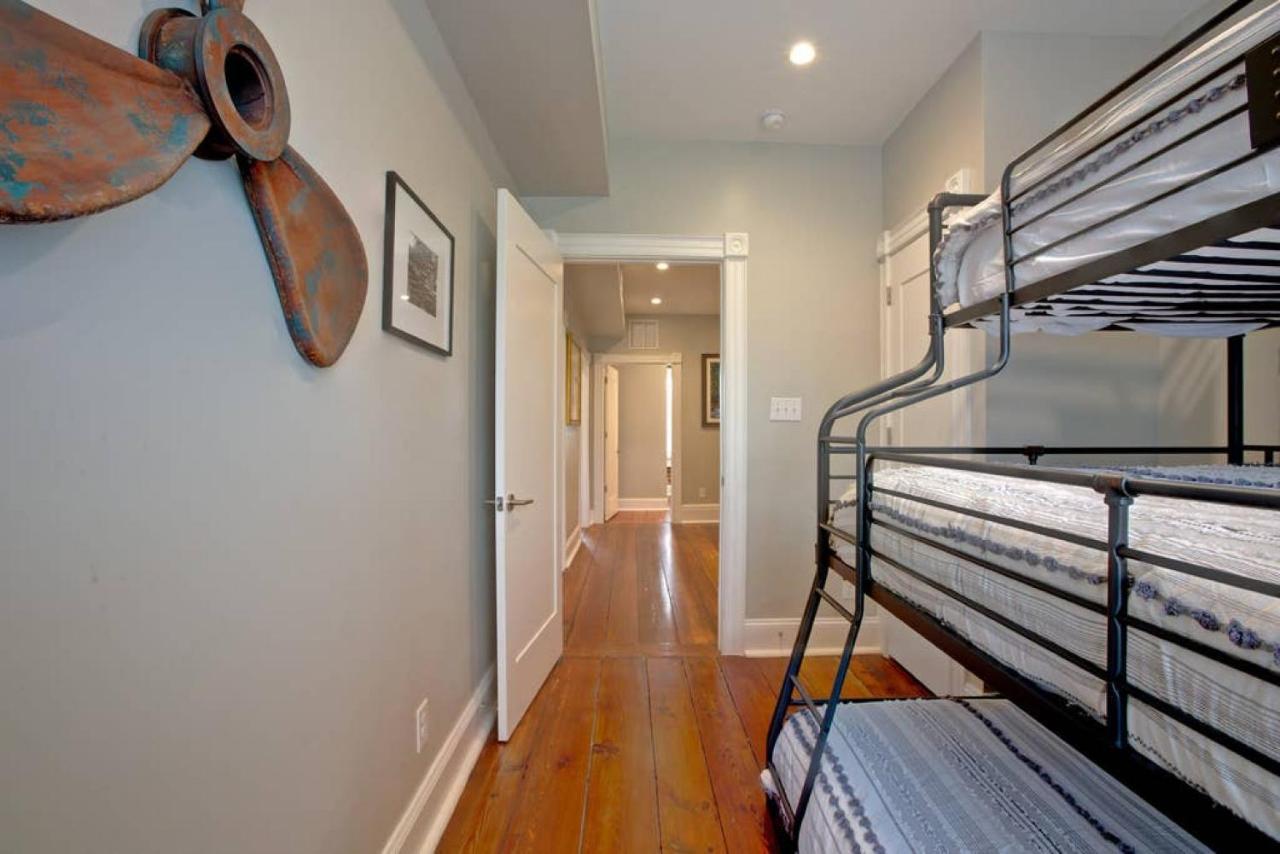 Newly Renovated 4 Bed 3 Bath And 2 Parking Spots Villa Savannah Dış mekan fotoğraf